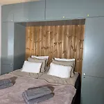 Villa Downhill